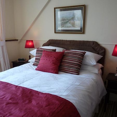 Cornerways Guest House Лландидно Екстер'єр фото