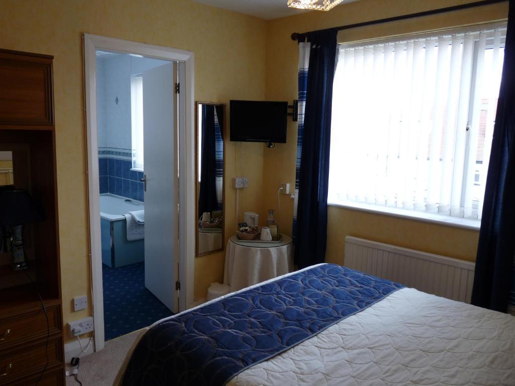 Cornerways Guest House Лландидно Номер фото